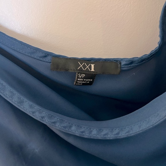 Blue one shoulder satin top - Picture 3 of 4